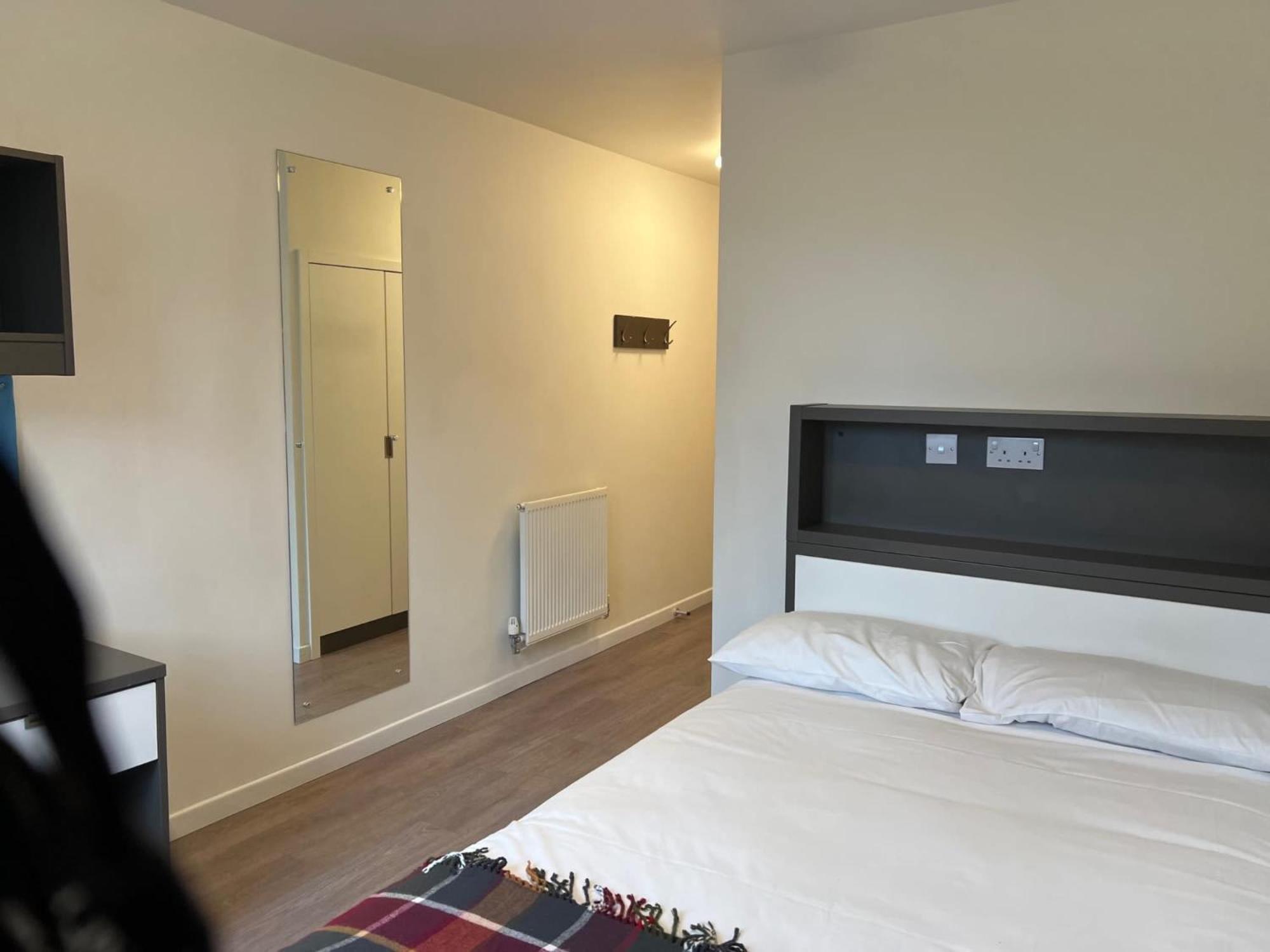 Pittville Student Village In Cheltenham Челтнем Екстер'єр фото