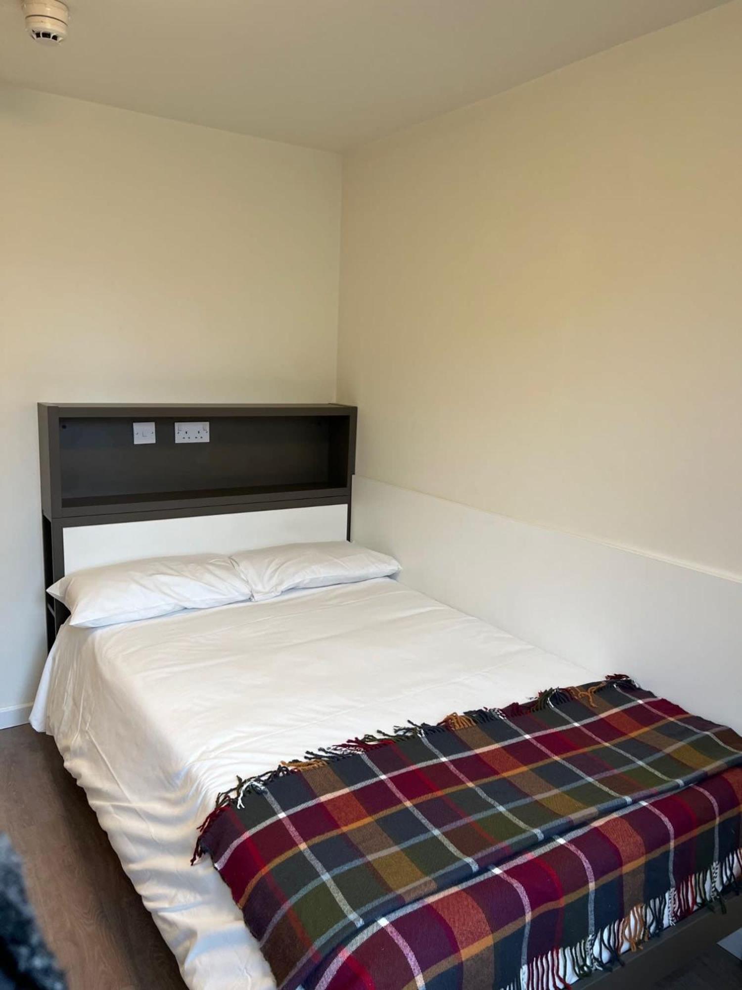 Pittville Student Village In Cheltenham Челтнем Екстер'єр фото